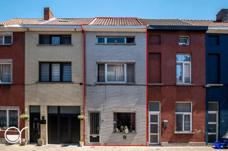 Rijwoning met 5 slaapkamers gelegen vlakbij de Palinghuizen - agence rosseel