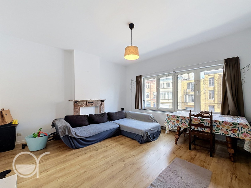 Ruim duplex-appartement op goede locatie - agence rosseel
