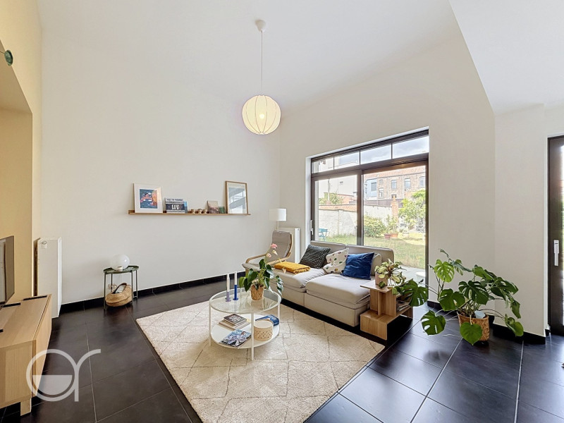 Ruim gelijkvloers appartement met terras, tuin en autostaanplaats in Gent - agence rosseel