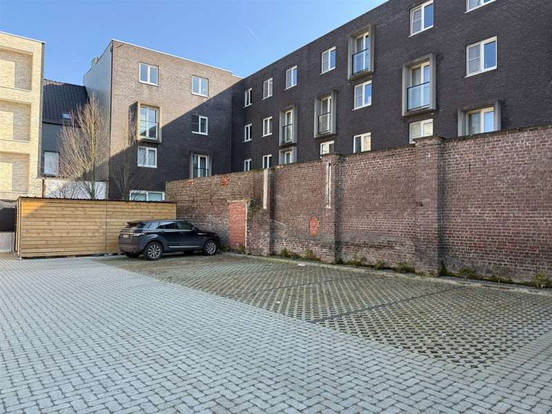 Autostaanplaats op gegeerde locatie in Wetteren. - Immo-Zone