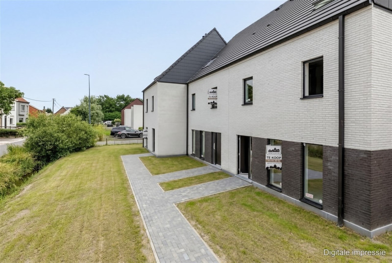 Nieuwbouwwoning met 3 slaapkamers in een zeer rustige buurt - Immo-Zone
