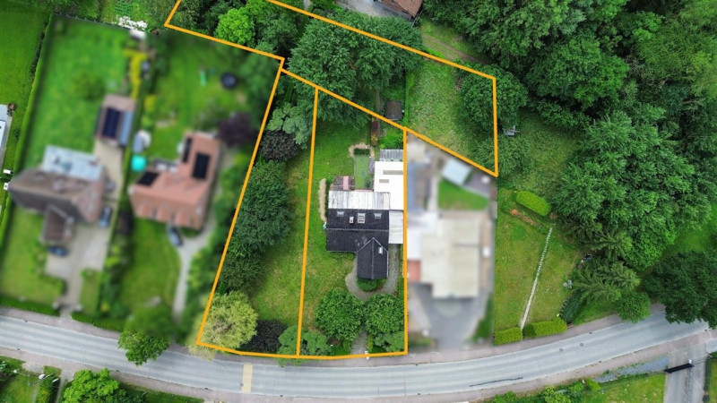Bouwgrond voor open bebouwing - 1070m² - Immo-Zone