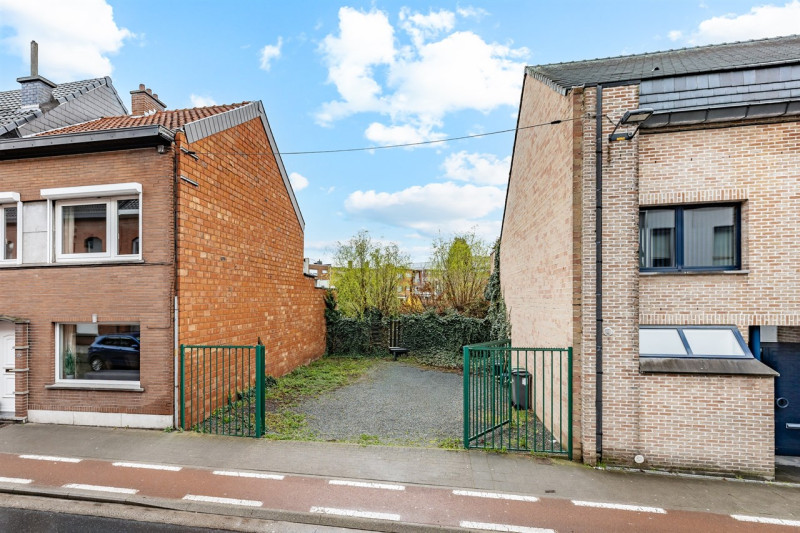 Bouwgrond - 401m² - voor gesloten bebouwing - Immo-Zone