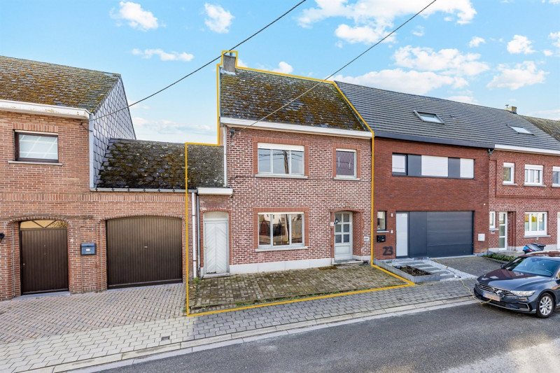 Gunstig gelegen op te frissen woning te Lede - Immo-Zone