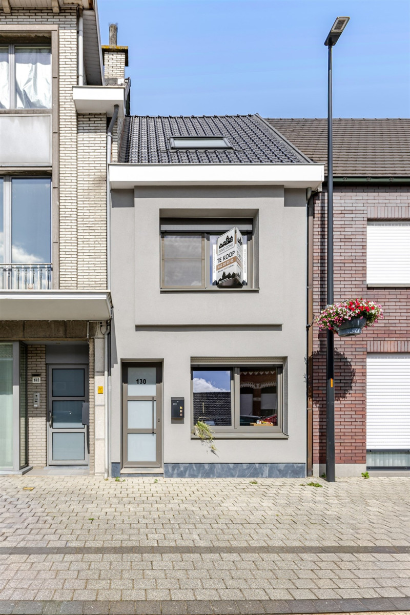Instapklare woning met 4 slaapkamers en garage - Immo-Zone