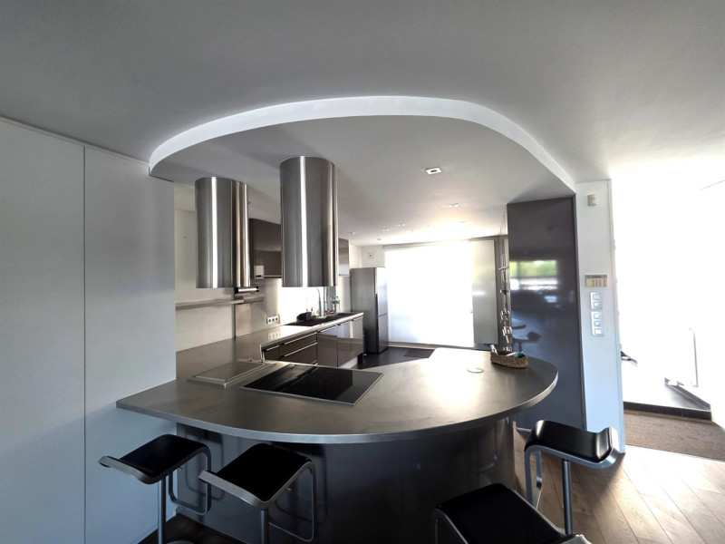 Stijlvol en lichtrijk appartement met twee terrassen en open uitzicht - Immo-Zone