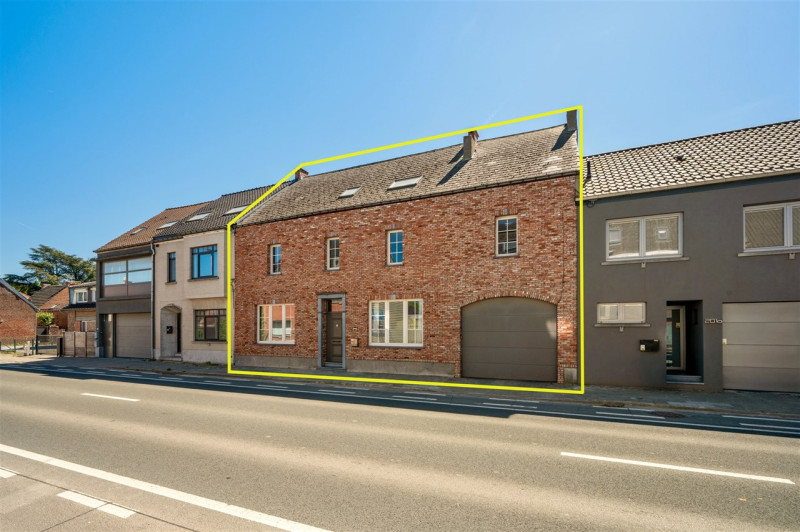 Ruime woning met multifunctioneel bijgebouw en grote tuin - Immo-Zone