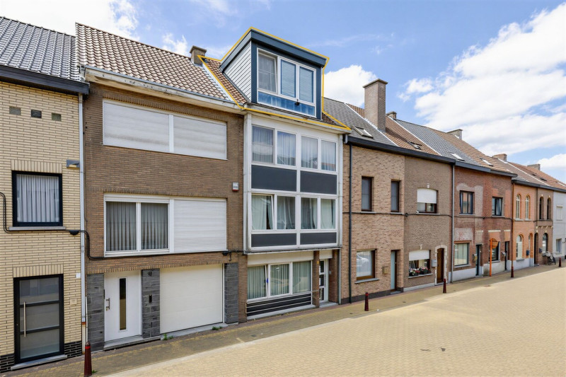 Instapklaar appartement met 2 slaapkamers - Immo-Zone