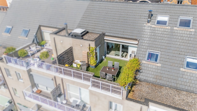 Luxueus en lichtrijk duplexappartement met terras van 27 m² - Immo-Zone
