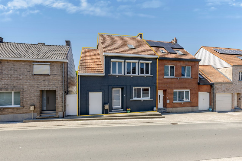 Ruime gezinswoning met grote tuin in Burst - Immo-Zone