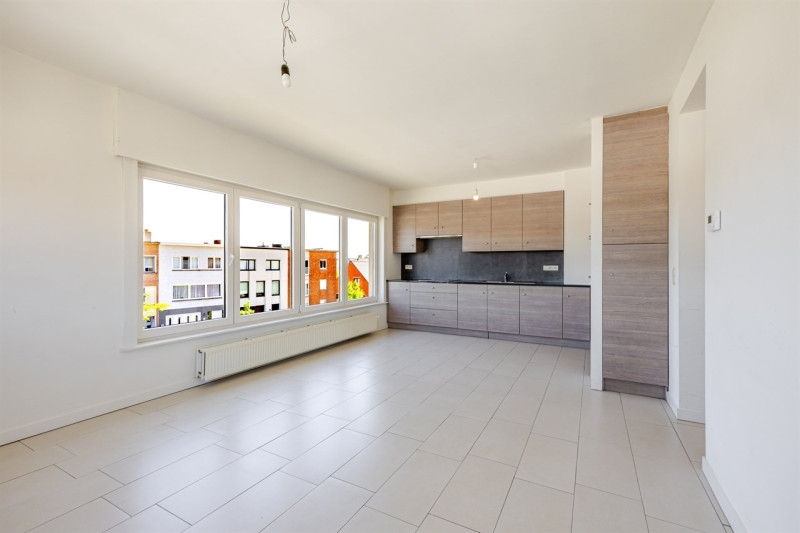 Instapklaar appartement met 2 slaapkamers op prachtige locatie! - Immo-Zone