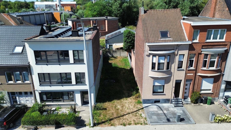 Bouwgrond met vergunning op centrale locatie - Immo-Zone