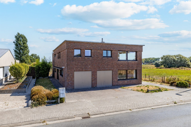 Zeer ruime woning met twee wooneenheden en prachtig landelijk uitzicht - Immo-Zone