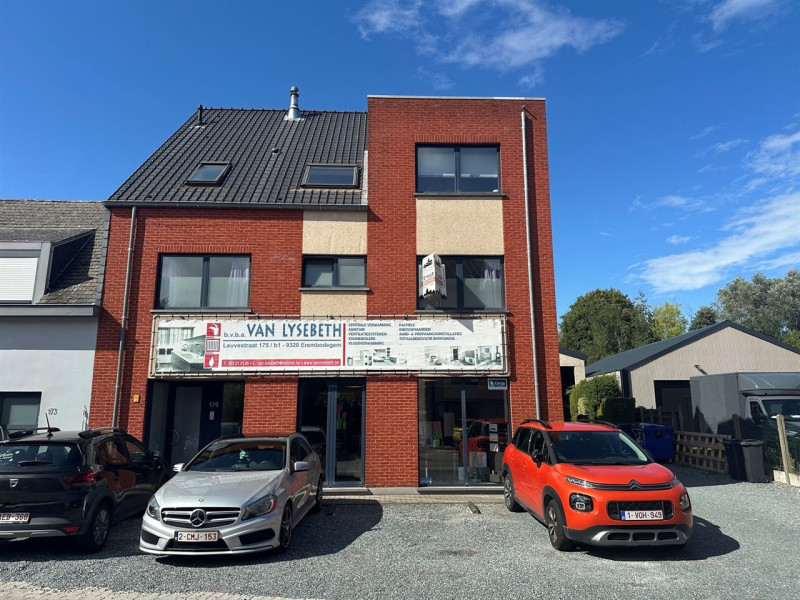 Ruim appartement met groot terras en 2 slaapkamers - Immo-Zone