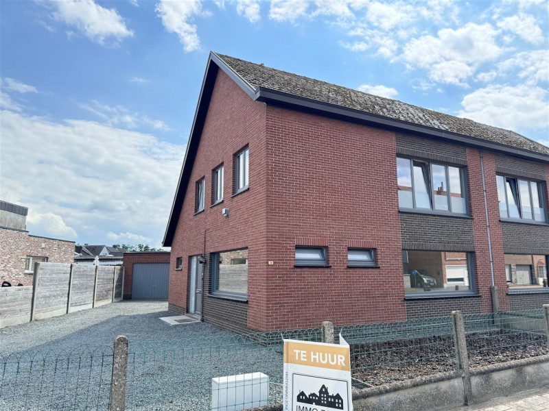 Gunstig gelegen woning met tuin en garage.  - Immo-Zone