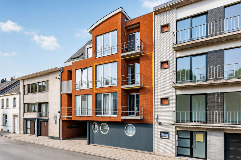 Instapklaar appartement met terras op uitstekende ligging in Erembodegem - Immo-Zone