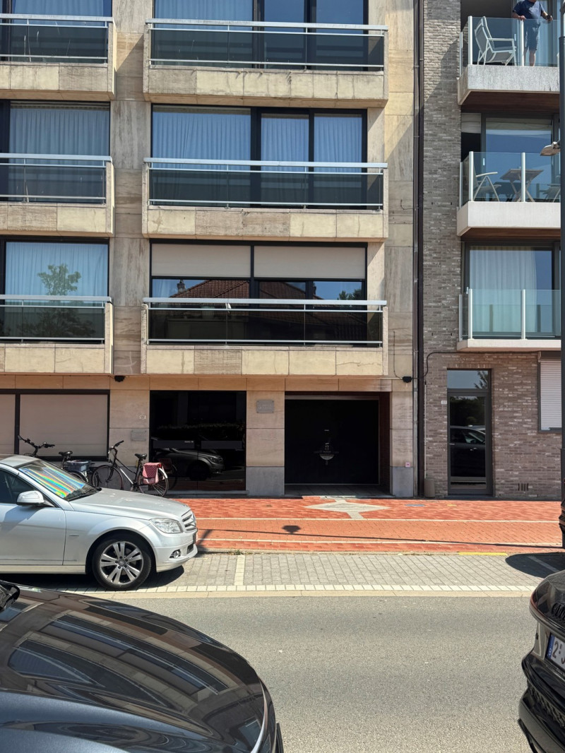 Gesloten Garagebox te huur - Koningslaan 122 - Alex Dewulf