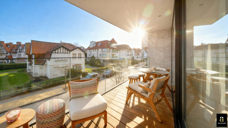 Mooi appartement met zonneterras, met open uitzicht te Zoute - Alex Dewulf