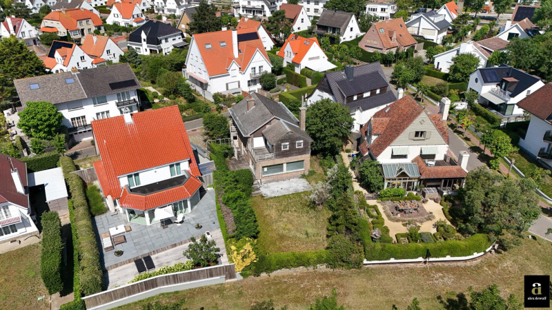 Te renoveren villa met frontaal zicht op het Zegemeer Knokke - Alex Dewulf