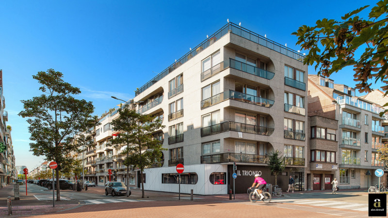 Gerenoveerd 2-slaapkamerappartement op topligging - Alex Dewulf