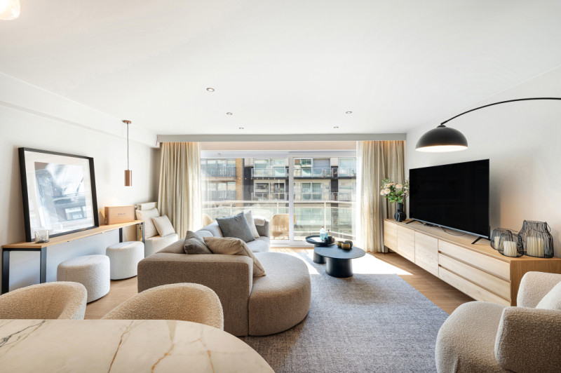 Ruim 2-slaapkamerappartement met twee terrassen nabij de zee  - Alex Dewulf